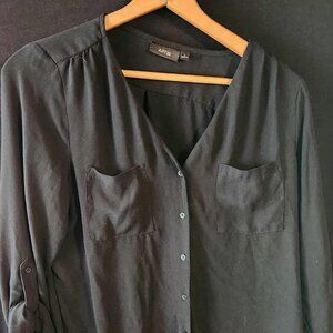 Apt 9 Women's Black Button Down Blouse Large With Pockets